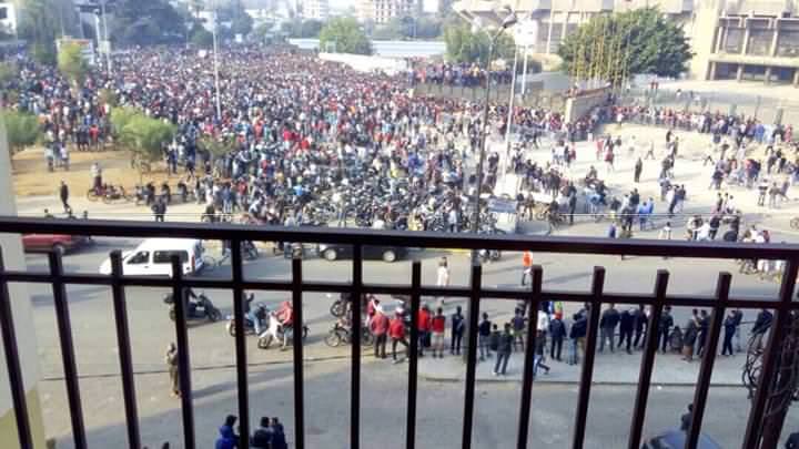 الاف من جماهير الوداد الاف من جماهير الوداد