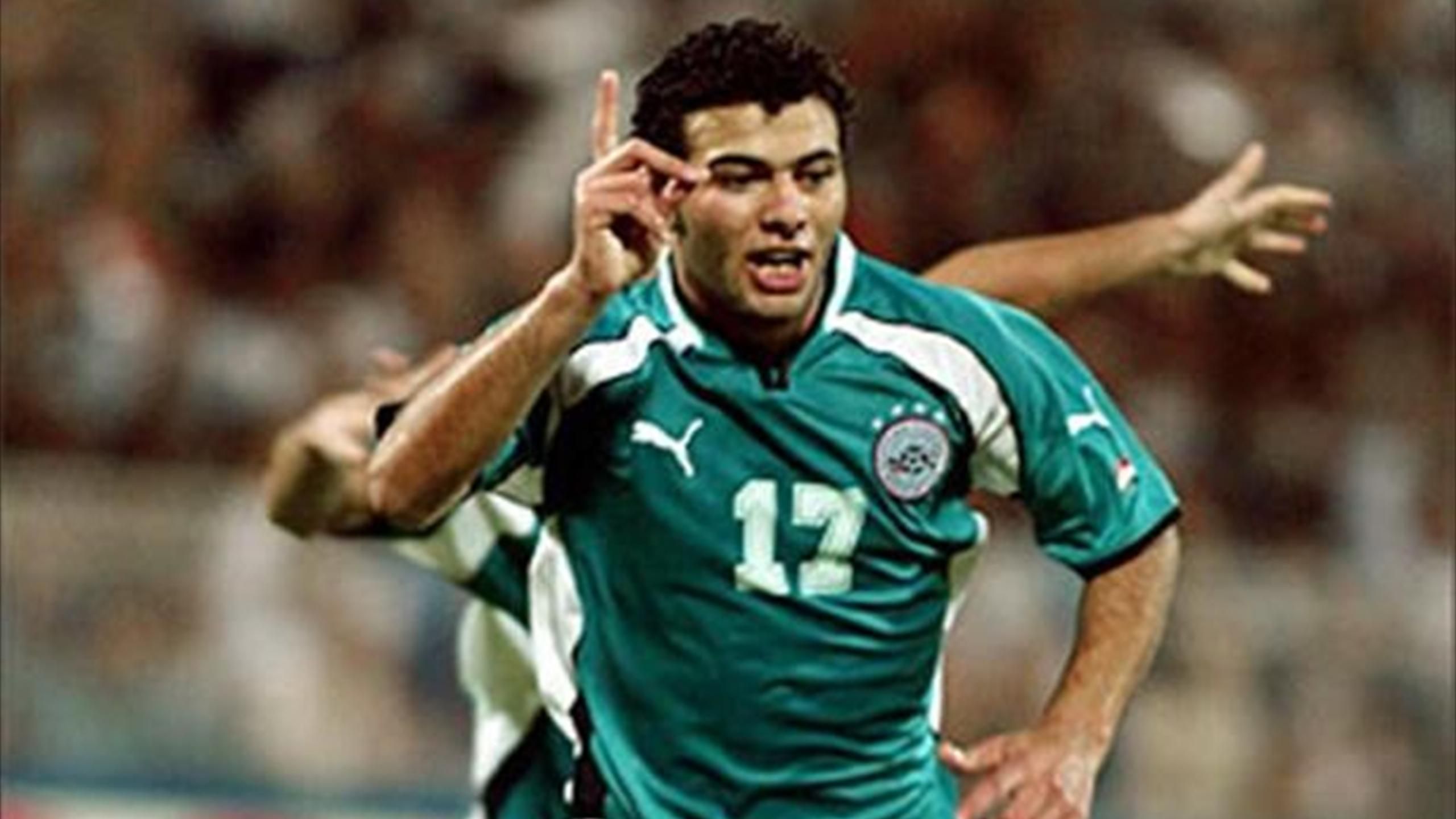 متعب بقميص منتخب شباب مصر متعب بقميص منتخب شباب مصر