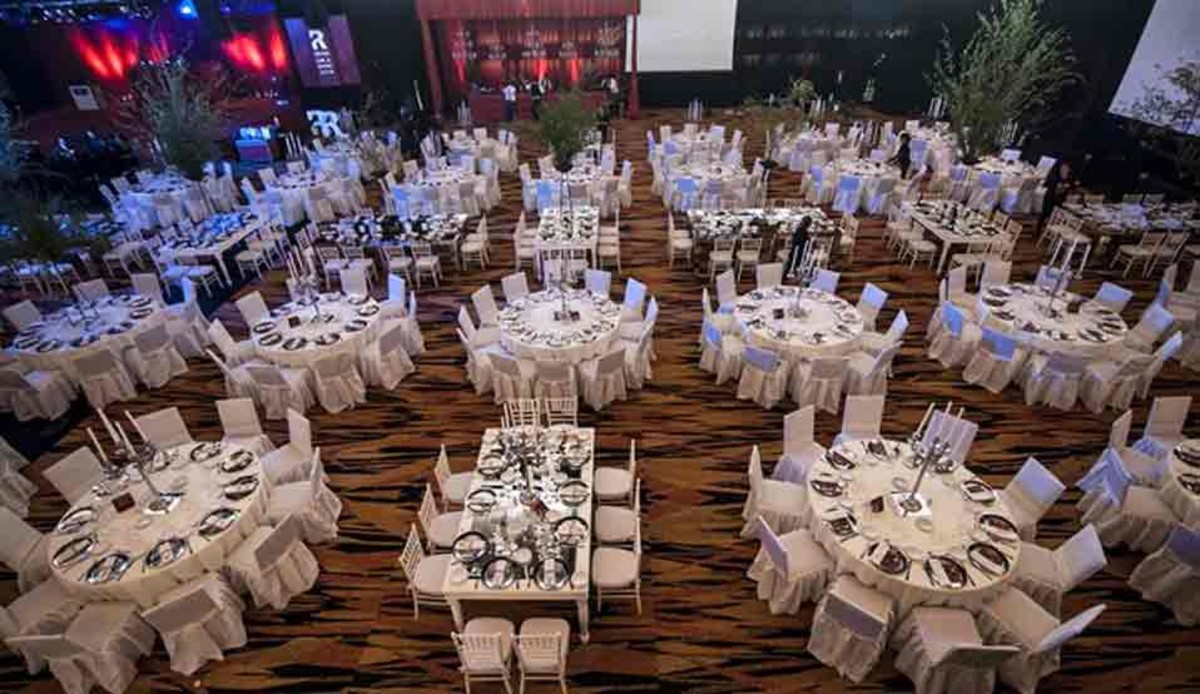 القاعة التى ستشهد حفل الزفاف القاعة التى ستشهد حفل الزفاف