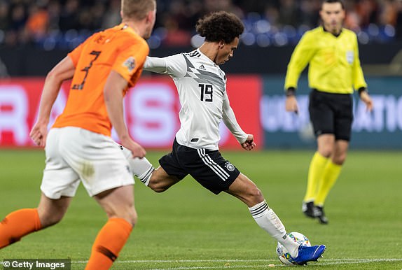 مباراة ألمانيا وهولندا (4)