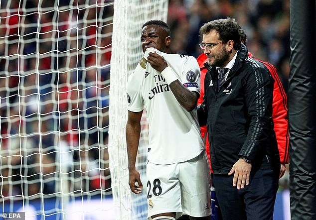 عاني فينيسيوس من اصابة خطيرة في موسمه الاول مع ريال مدريد عاني فينيسيوس من اصابة خطيرة في موسمه الاول مع ريال مدريد