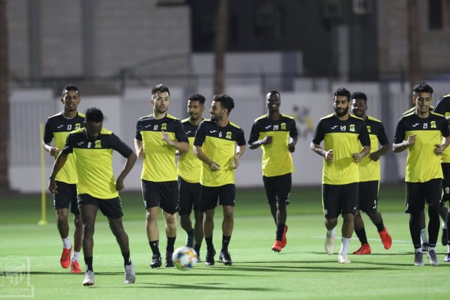 بث مباشر مباراة الاتحاد ضد الرياض
