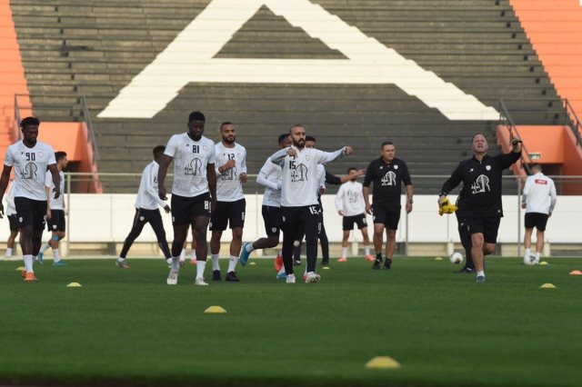 الشباب يواصل تدريباته استعدادا للقاء الحزم في الدوري السعودي - سوبر كورة