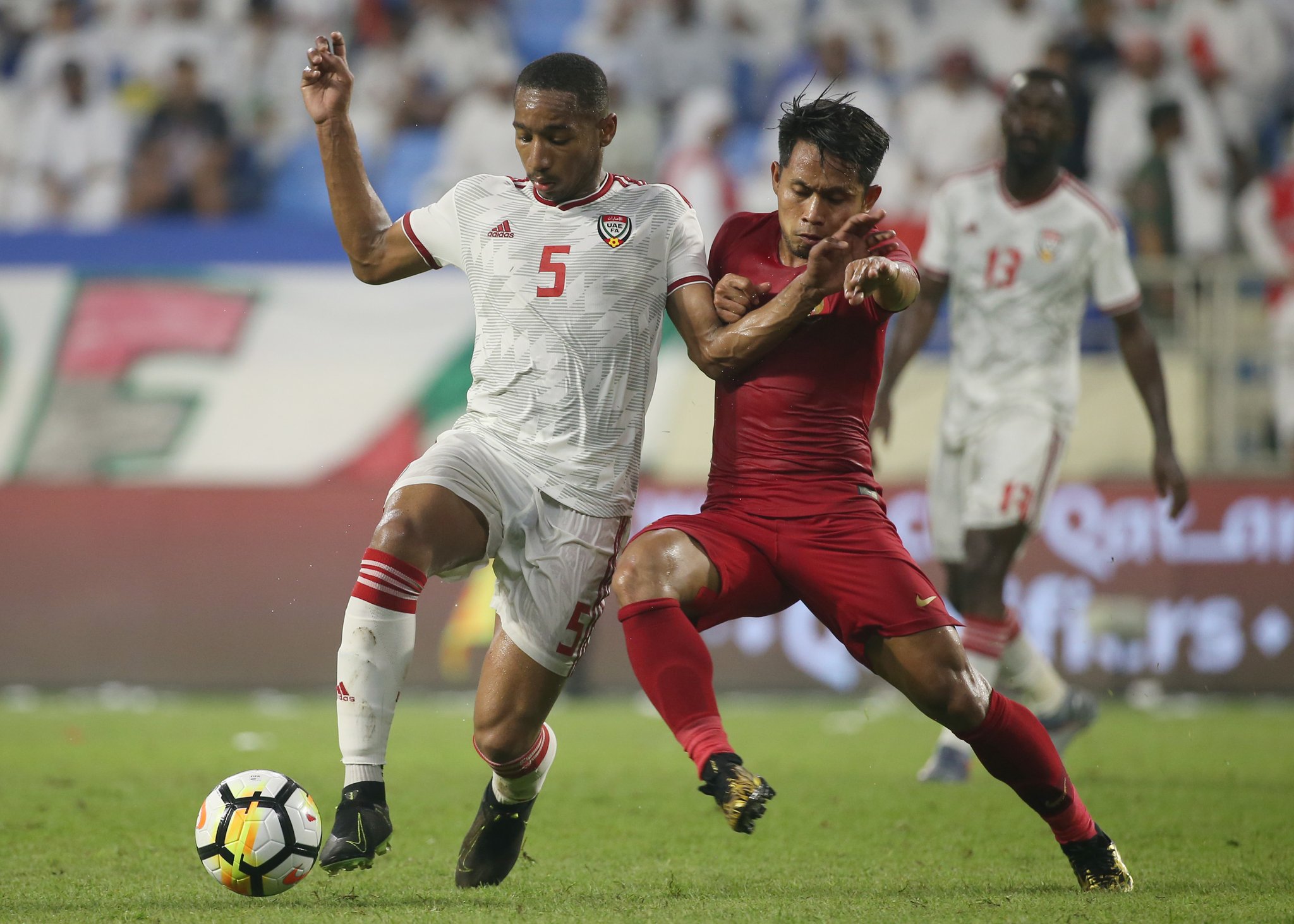 إندونيسيا ضد الإمارات