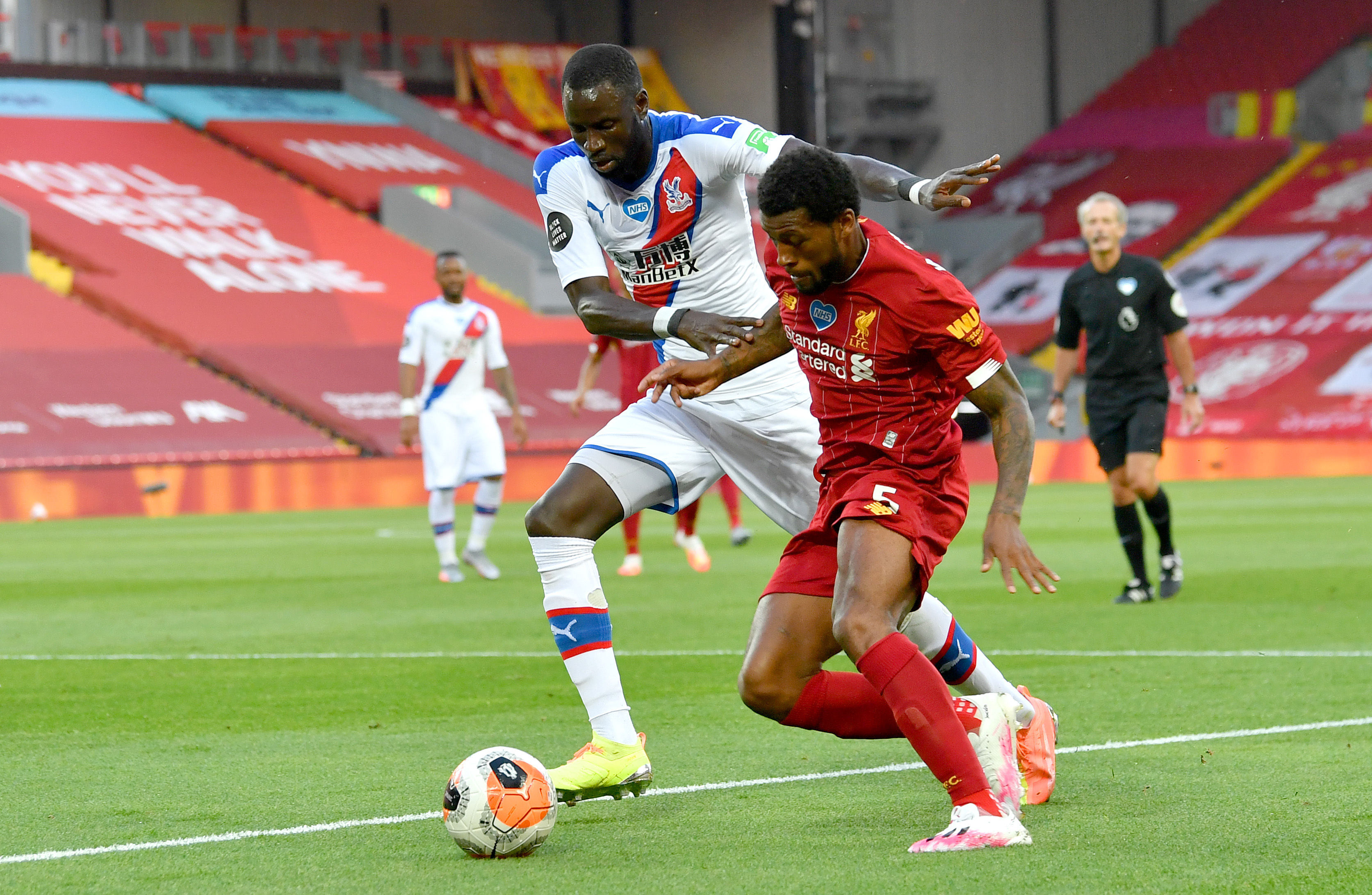 ليفربول ضد كريستال بالاس : .crystal palace f.c)‏ هو ناد إنجليزي لكرة