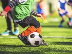 10 معلومات عن مراحل تطوير صناعة وشكل كرة القدم 